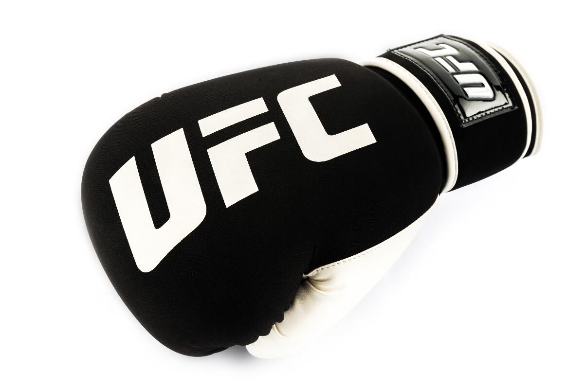UFC PRO Washable Boxing Gloves – Black/White – L 4/7