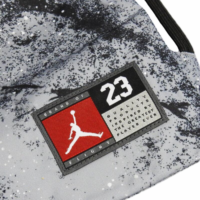 Worek szkolny gimnastyczny Air Jordan Jersey Gym Sack Cement Grey 9A0757-G0W
