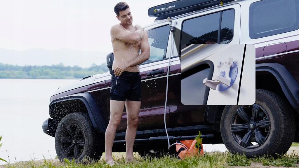 Przenośny prysznic z wyświetlaczem LED i 3 trybami Aerogogo Tiny Shower RB-01 4/7