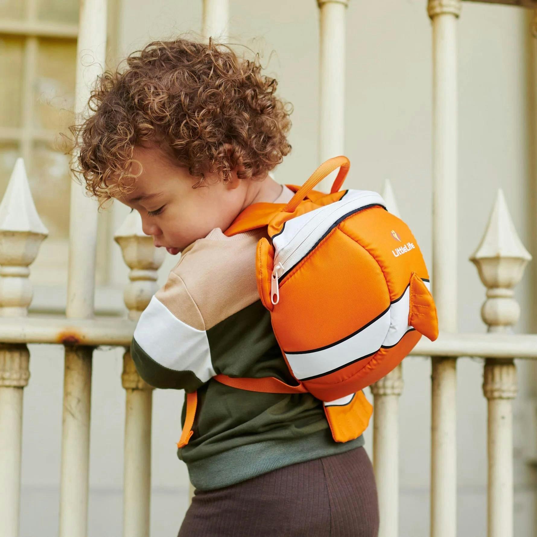 LittleLife Clownfish Rucksack 2L mit abnehmbarem Gurt und gepolsterten Schultern 4/7