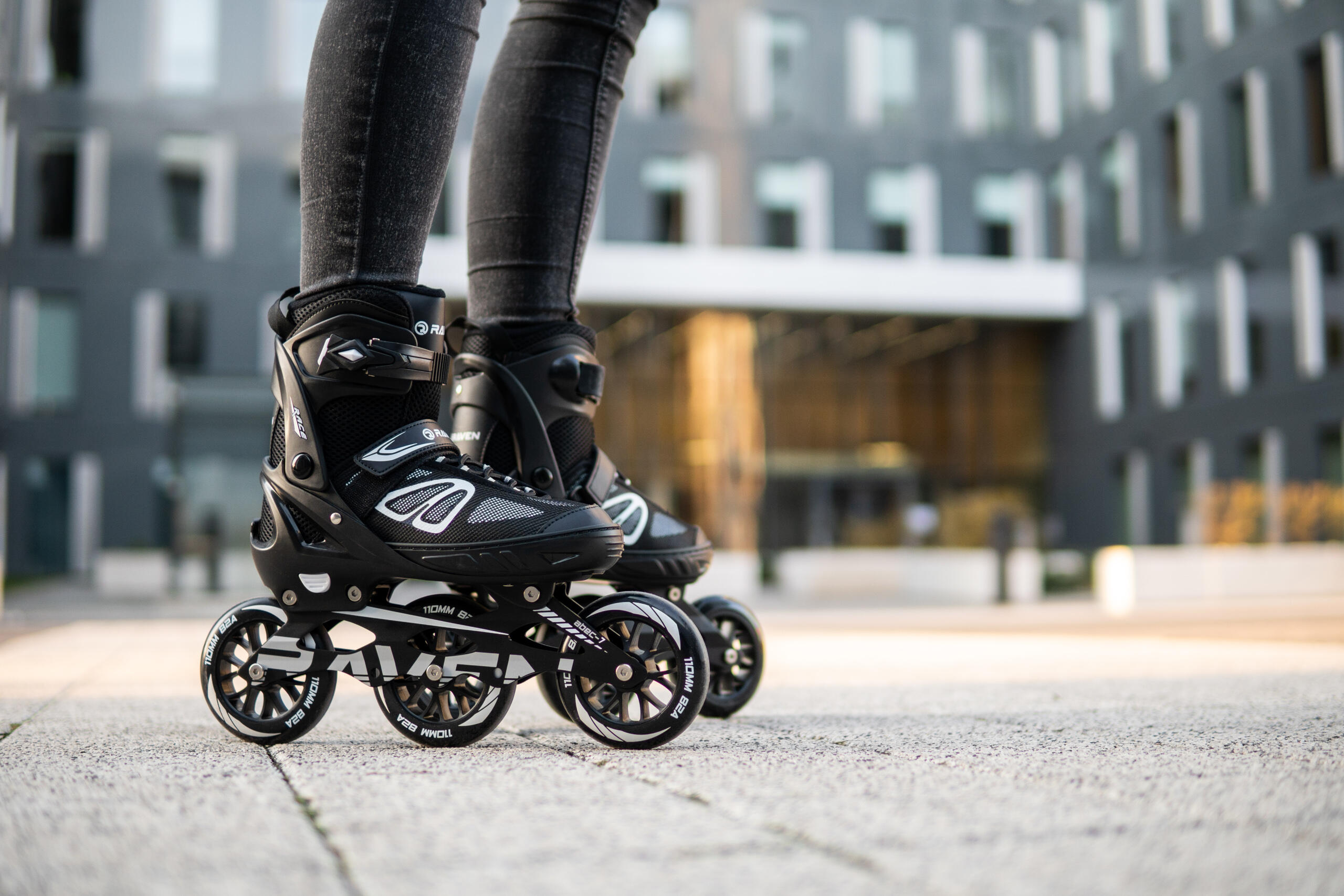 SPOKEY RAVINA Patins à Roulettes Pour Adolescents Et Adultes Jusqu'à Un Poids Maximum De 100 Kg | Roulement à Billes Carbone ABEC-7, Rouleau PU 54 X 32 Mm, Botte Souple (toile Et