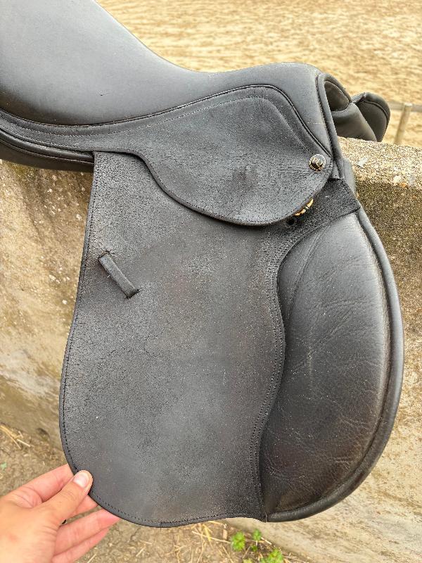 Tussen Particulieren - Zadeltrainers Obstakel 17"1/2 3/6