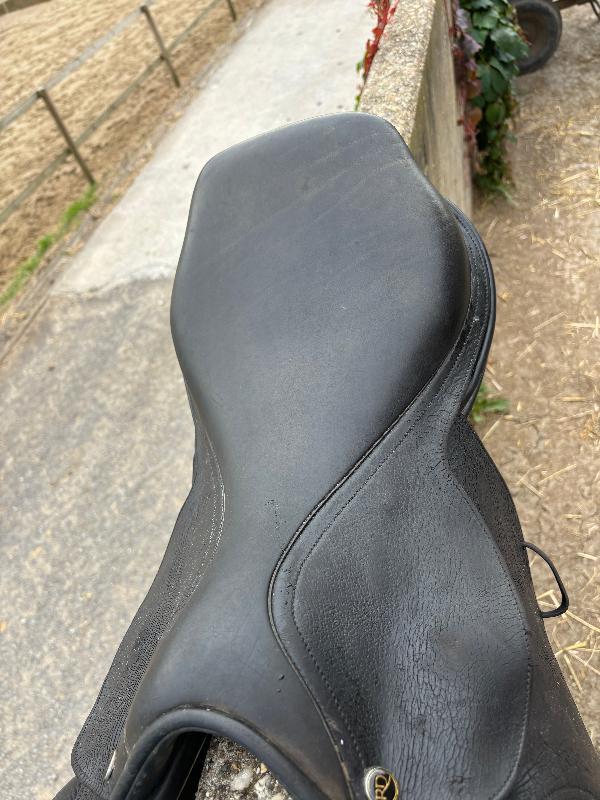 Tussen Particulieren - Zadeltrainers Obstakel 17"1/2 2/6