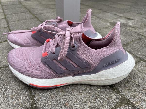 Entre Particuliers - Adidas Ultraboost 22 (-70% sur le prix d'origine) 2/2