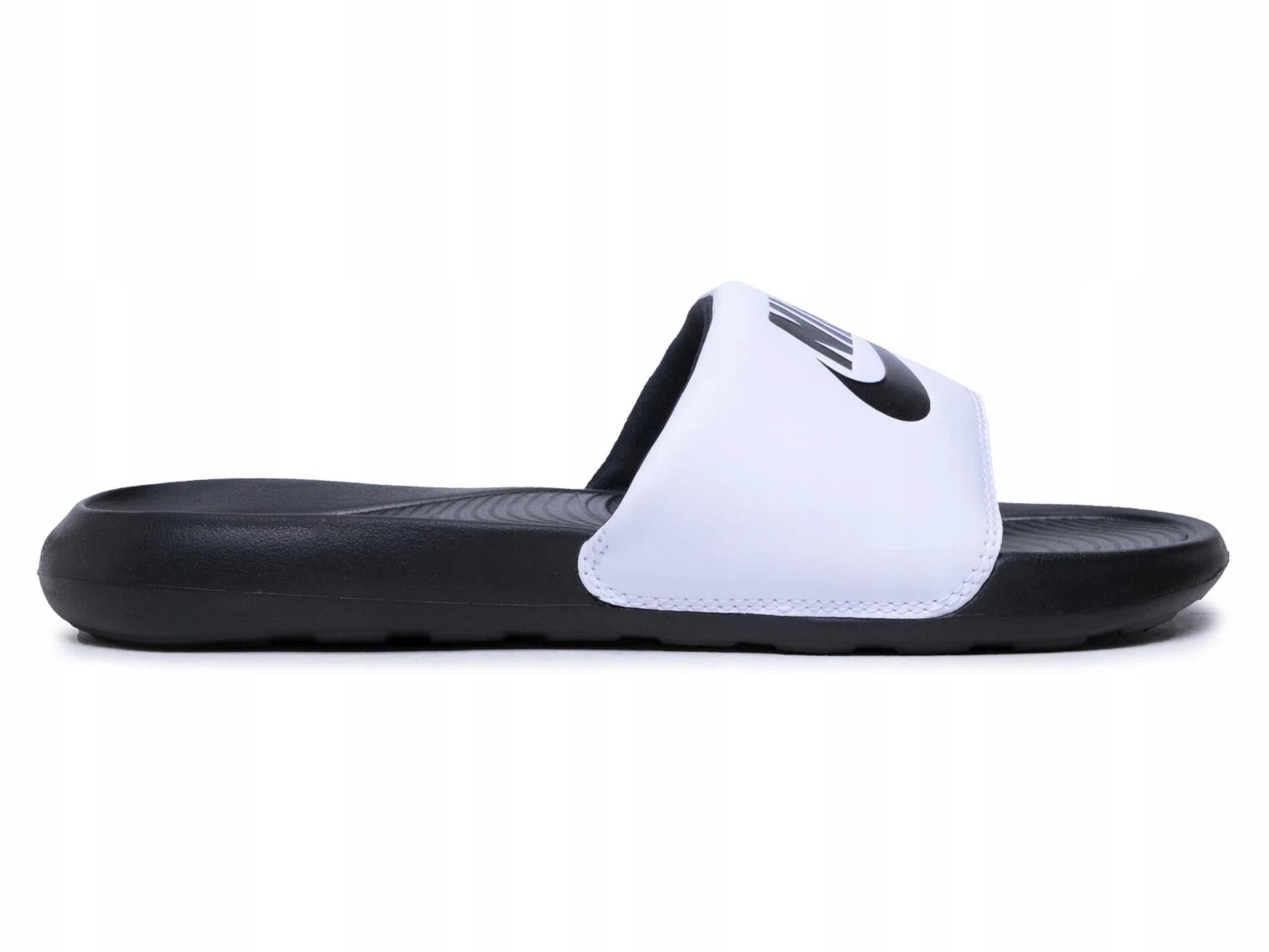 KLAPKI sportowe NIKE VICTORI ONE CN9675-005 na basen lato biało-czarne 48,5 3/7