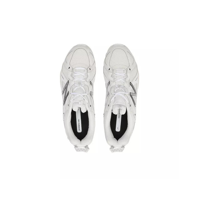 610 Nimbus Cloud White Black