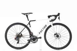 Vélo de route reconditionné · O2 AXS 12V · Très bon état