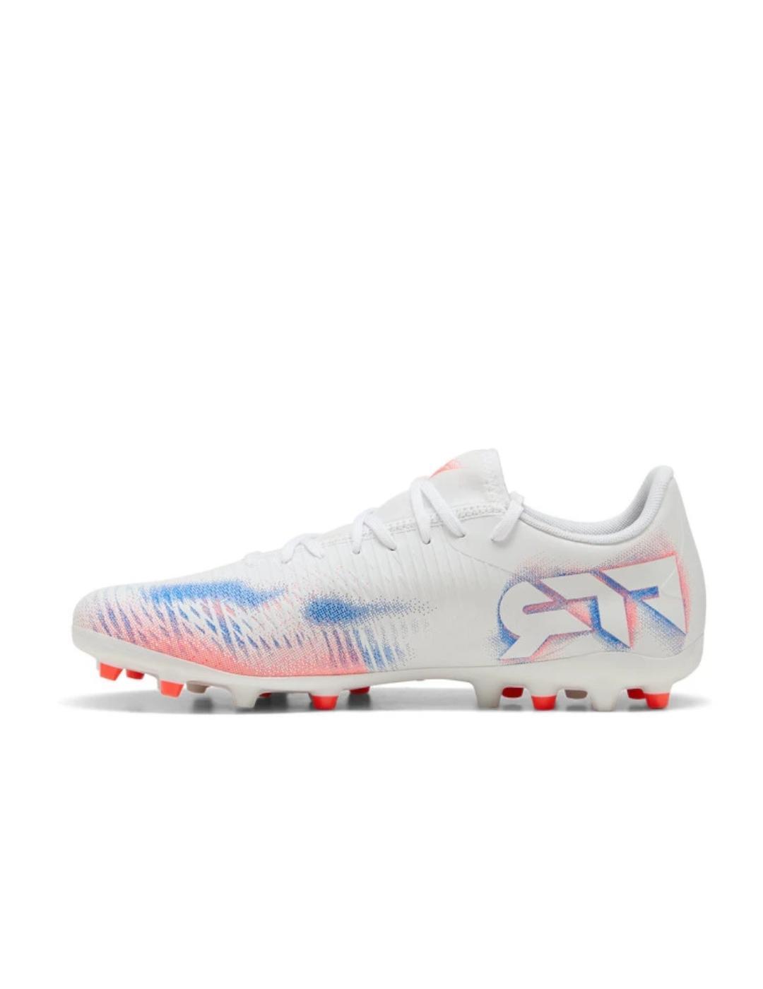 Chaussures à crampons pour homme Puma Future 8 play blanc. 2/4