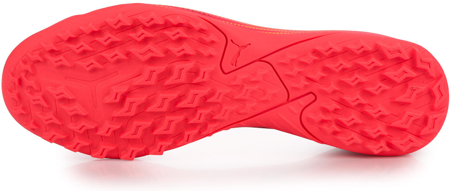 BUTY PIŁKARSKIE KORKI TURFY NA ORLIK PUMA FUTURE 7 PLAY 6/7