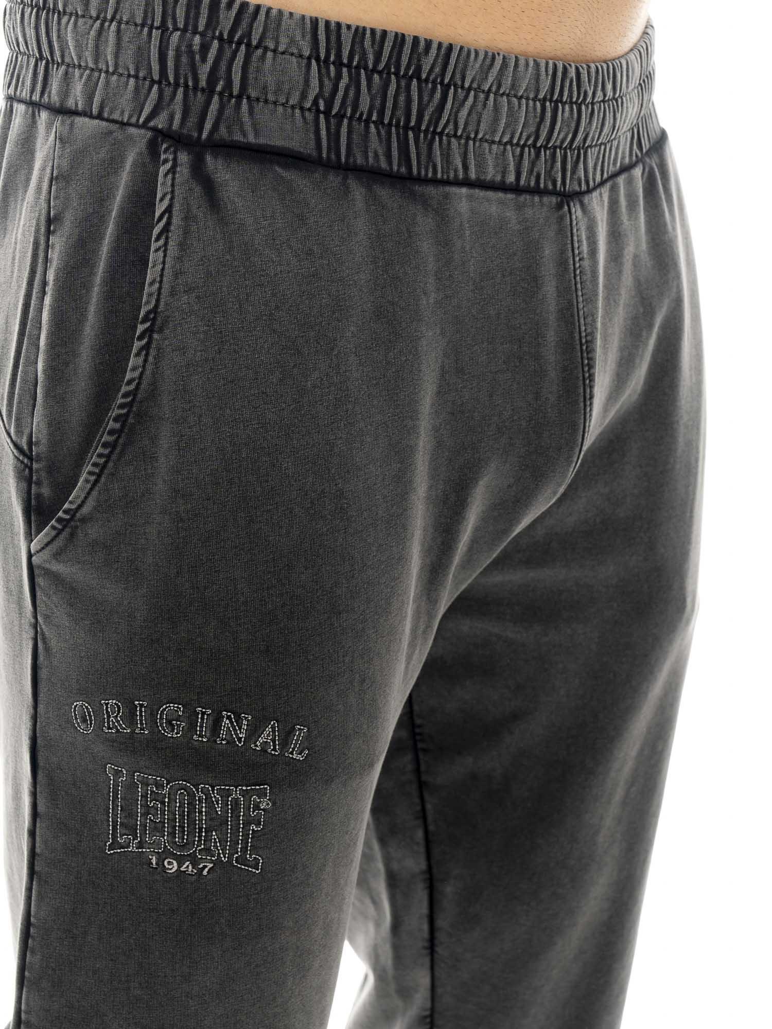 Pantalón de hombre sin percha en tejido Leone Old Wash 3/5