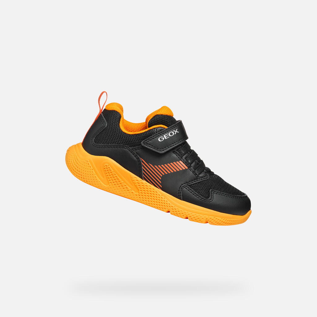 Tenisówki Geox Model J Sprintye Boy Kolor Czarny