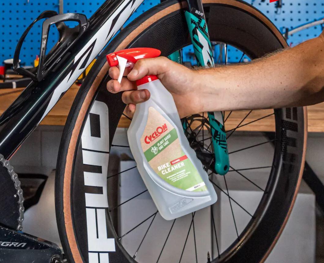 CyclOn Plant-Based Bike Cleaner 5/5