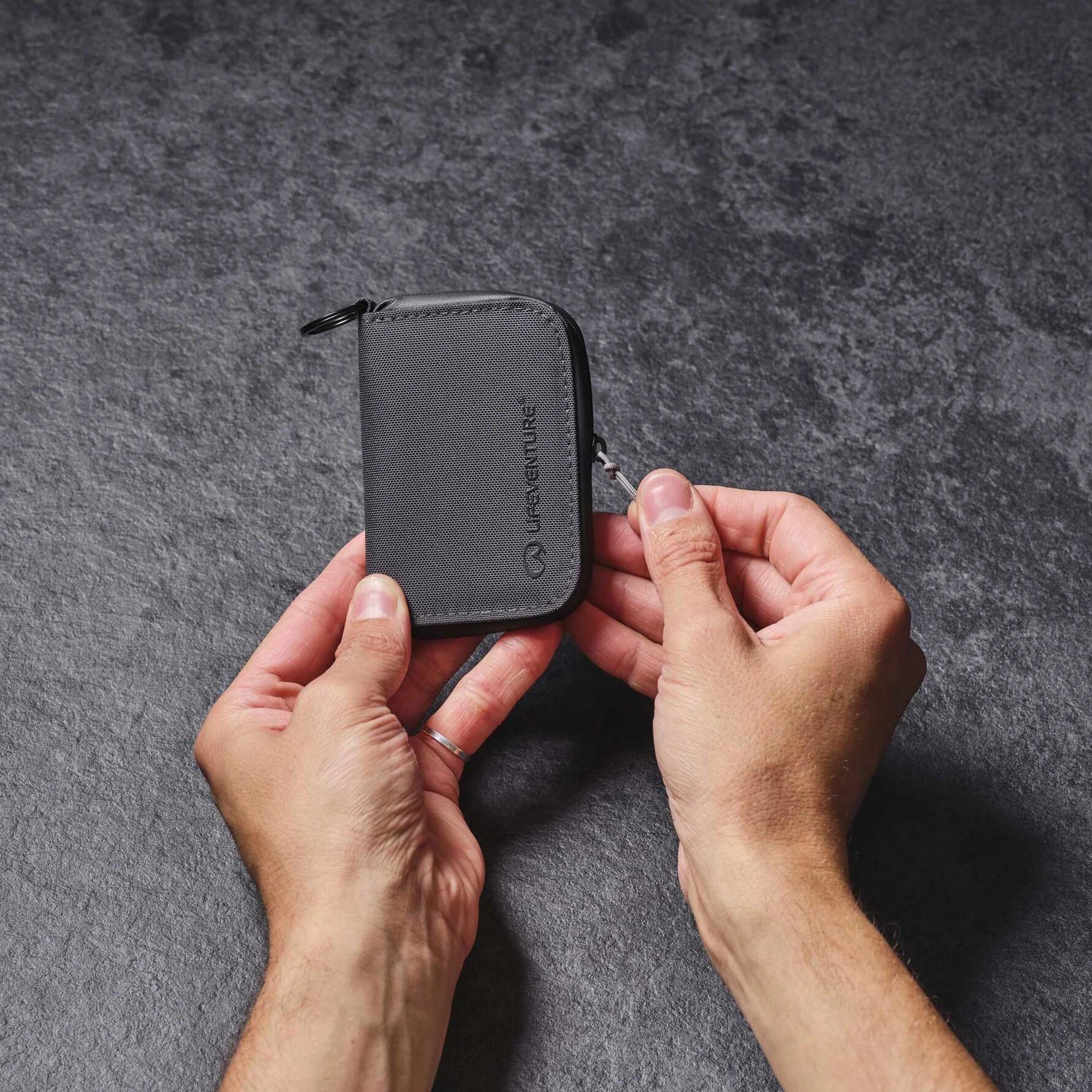Portefeuille compact Lifeventure RFID gris recyclé protection cartes et pièces 6/7