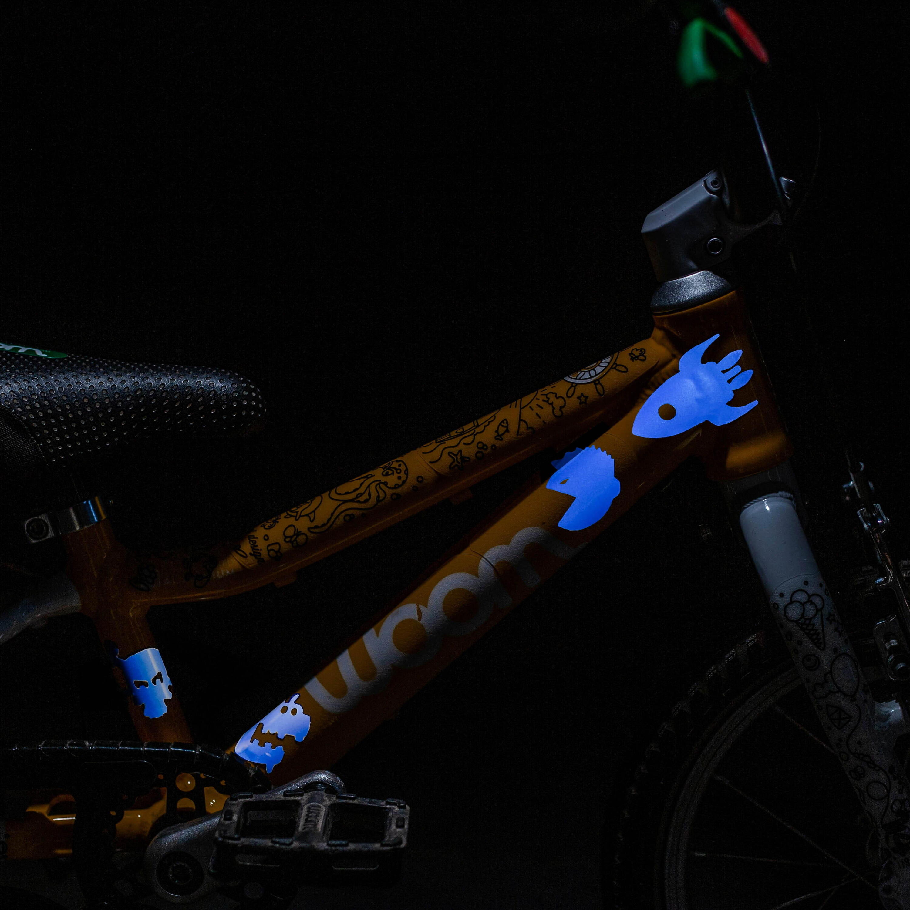 reflektierende Aufkleber Sticker Fahrrad Helm Reflektor Folie für Sicherheit 3/3