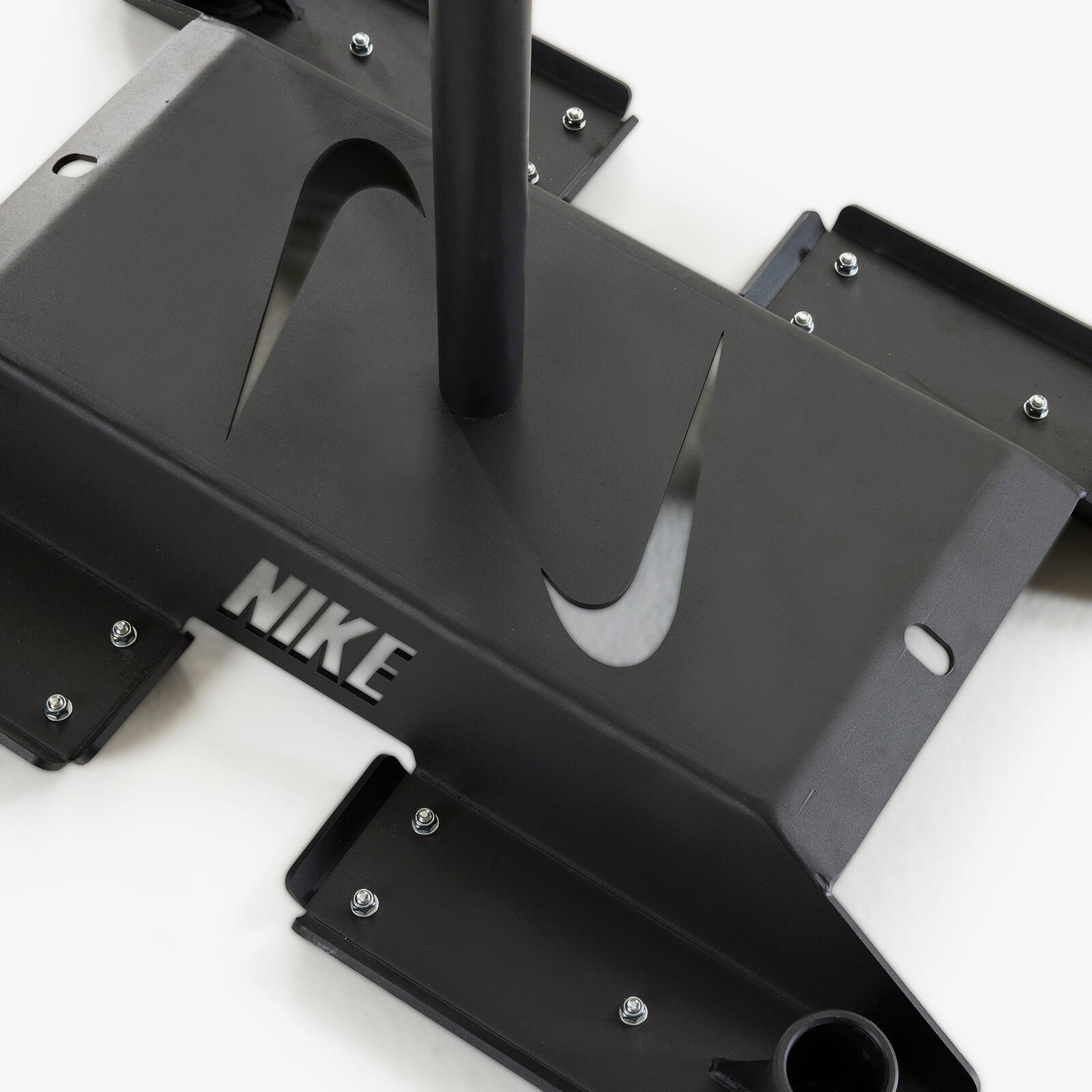 NIKE STRENGTH picture