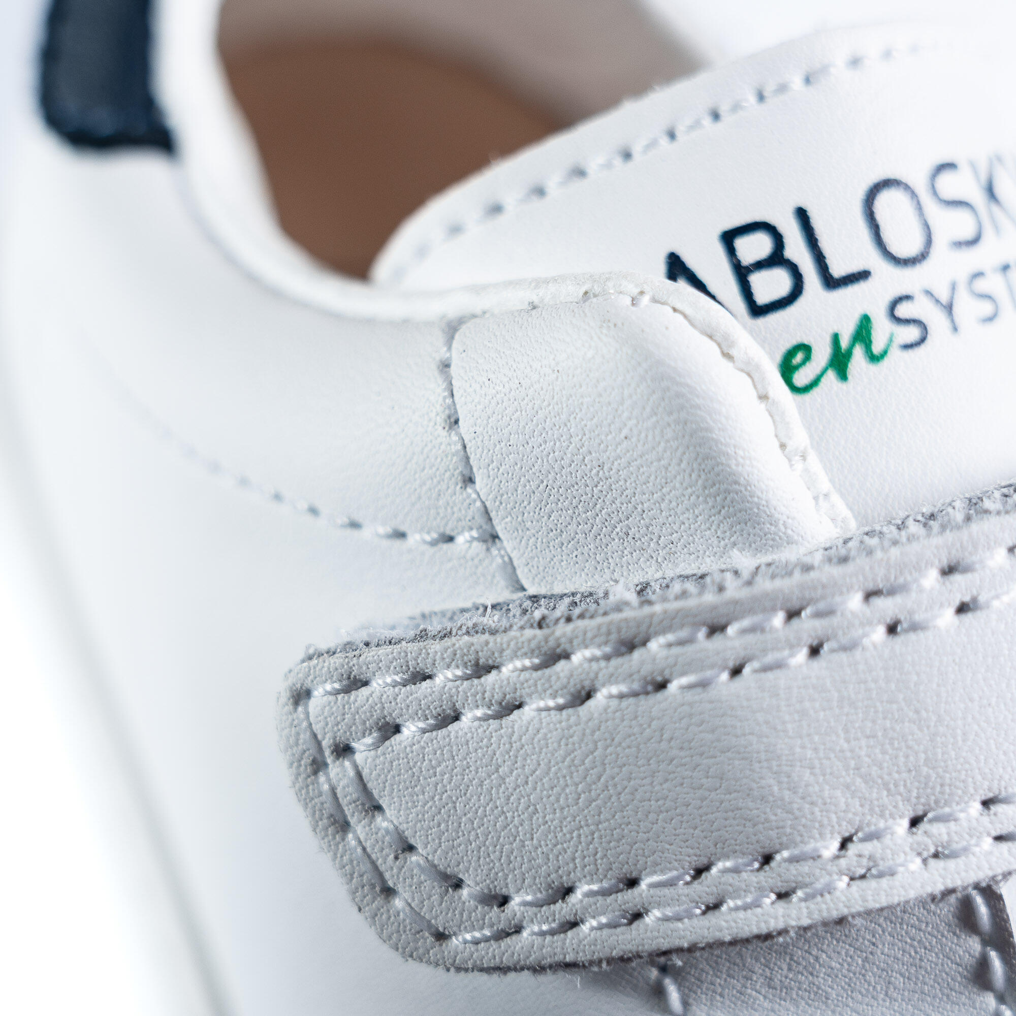 Zapatillas de Niños Pablosky de Piel con Cierre adherente 4/6
