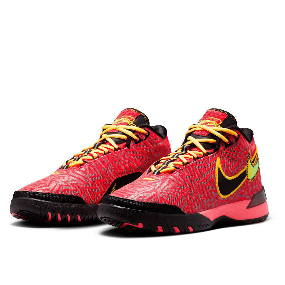 NIKE picture