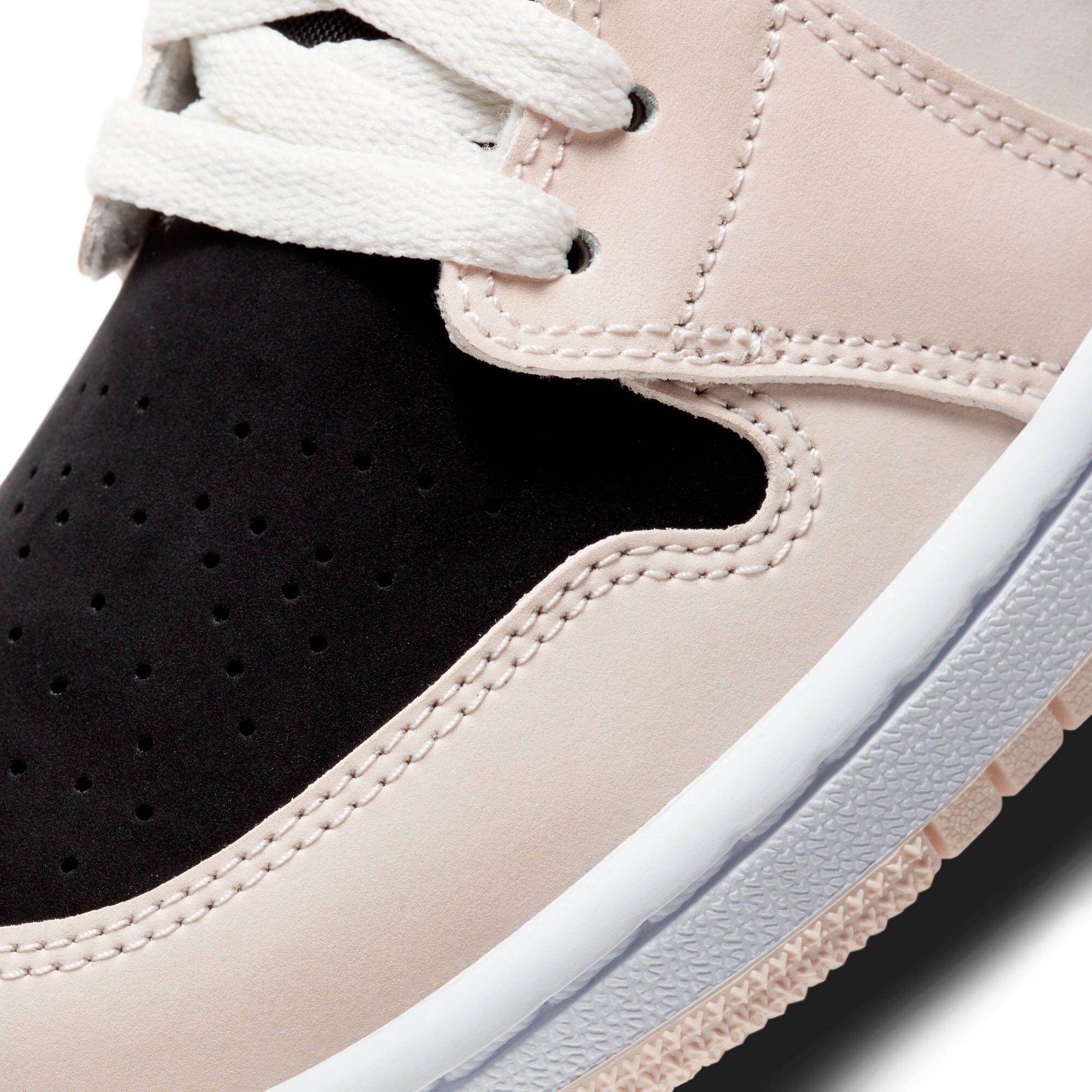 Chaussures  1 Mid Barely Orange 5/6