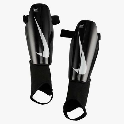 Ochraniacze na piszczele Nike Charge Football Shinguards, Dla obu płci