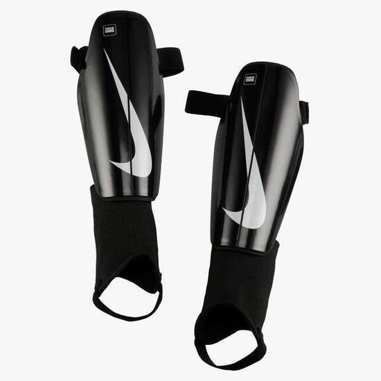Ochraniacze na piszczele Nike Charge Football Shinguards, Dla obu płci
