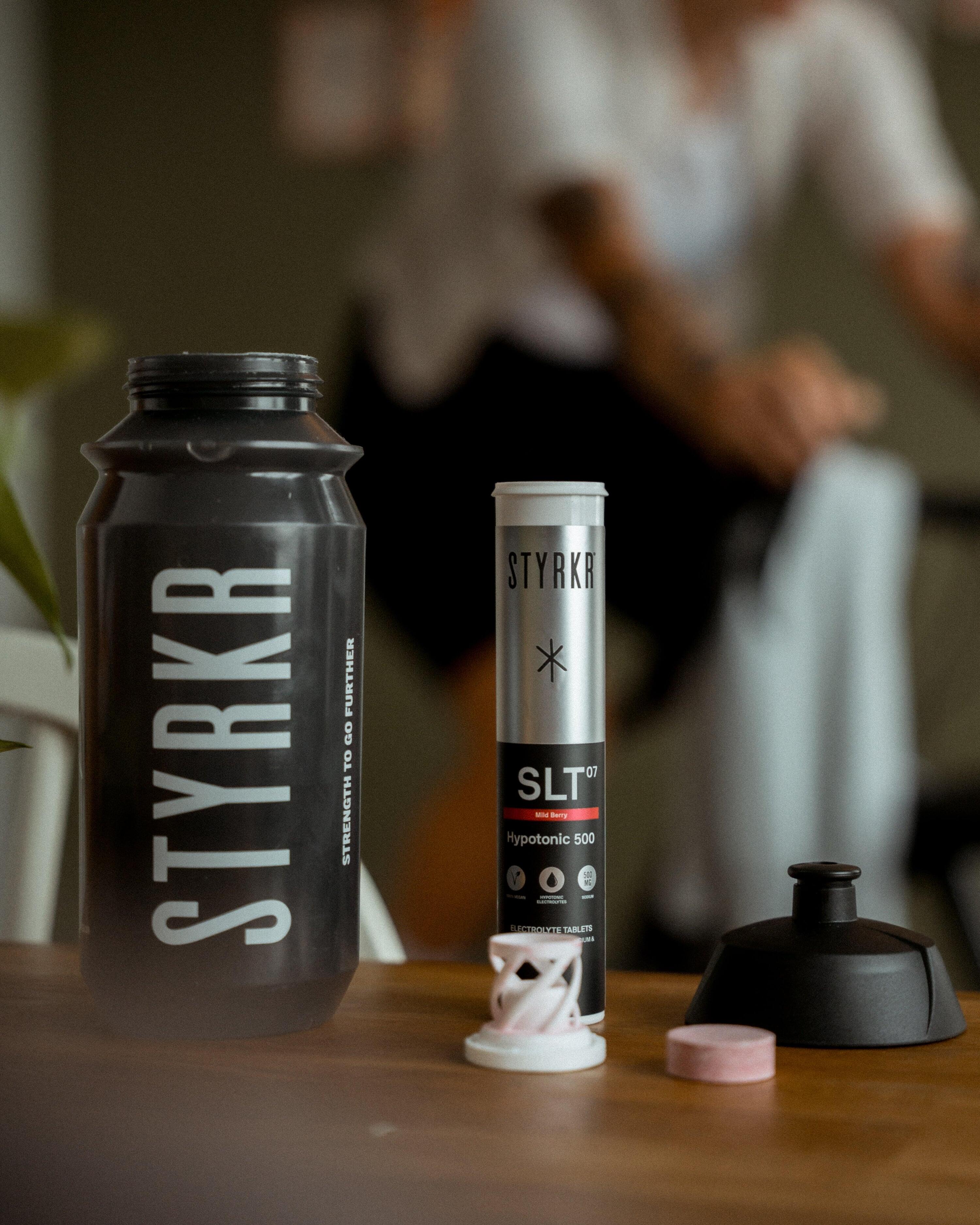 Electrolytes dans un boîte de 6 tubes saveurs baies Styrkr 4/5