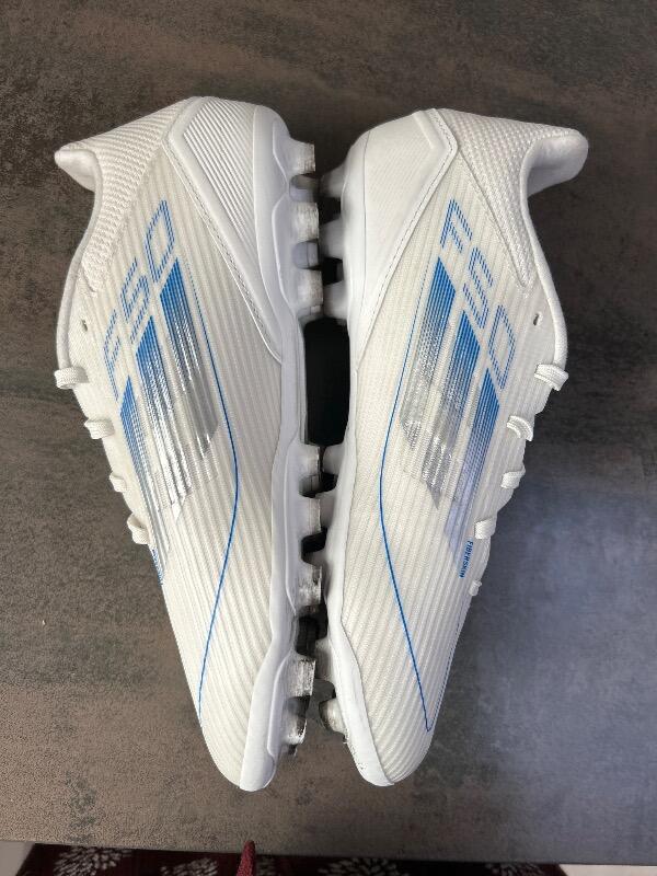 Tussen Particulieren - Adidas F50 league 2G/3G AG 2/3