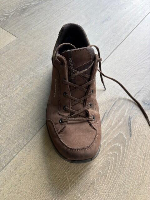 Entre Particuliers - Chaussure de randonnée LOWA taille 42 4/5