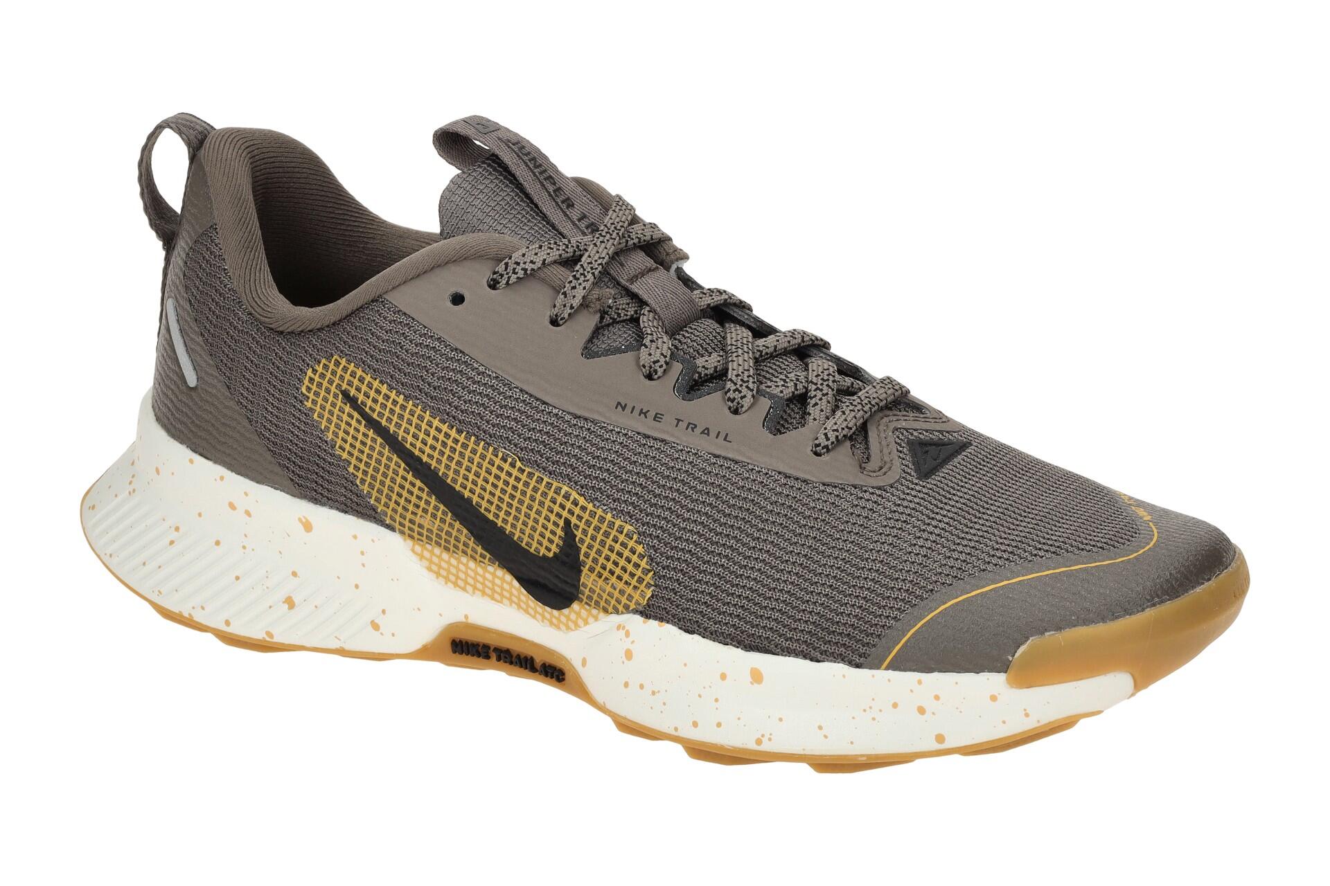 NIKE picture