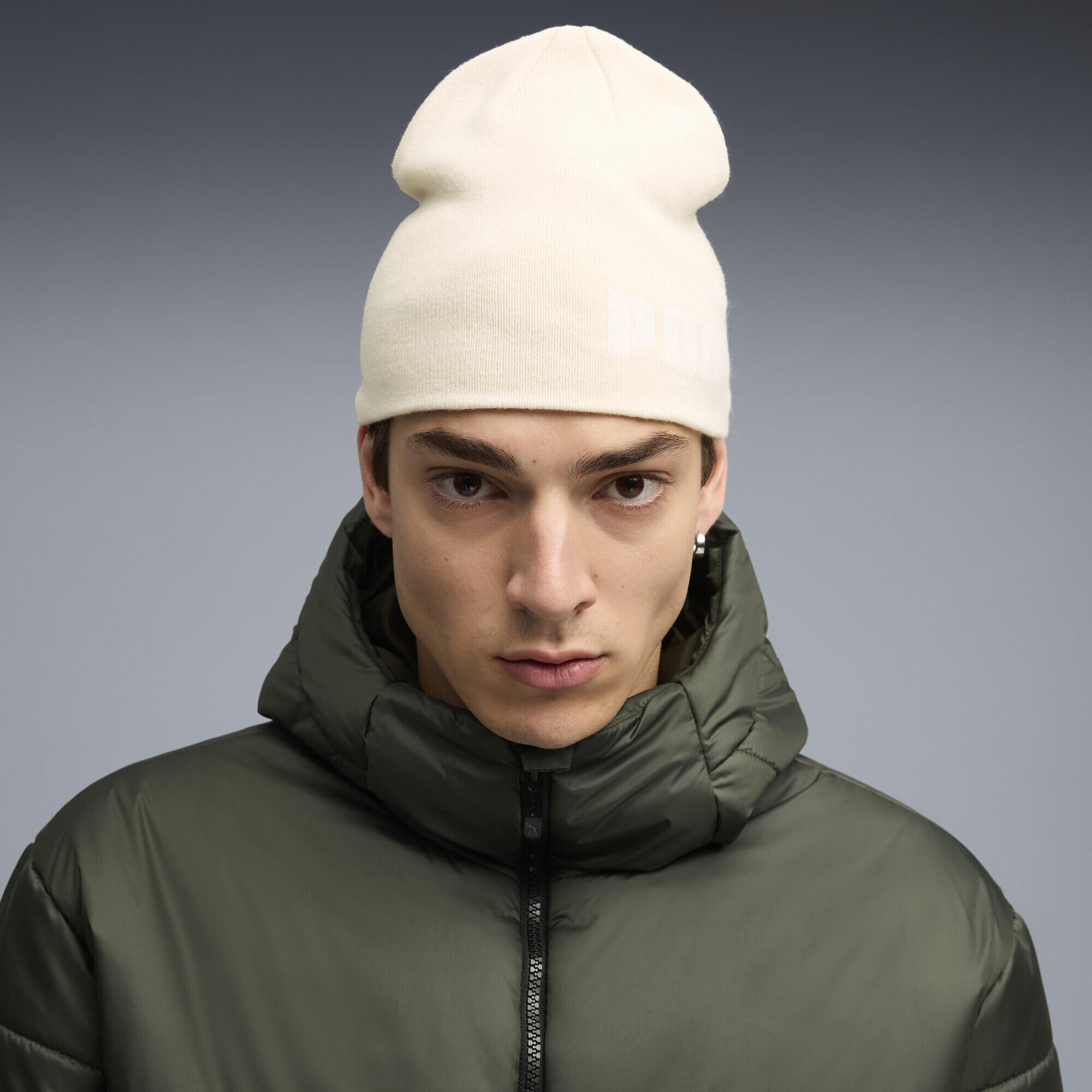 Czapka beanie średniej głębokości Essentials bez mankietu PUMA Alpine Snow White