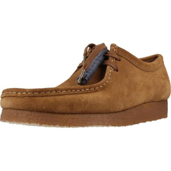 Baskets Clarks Modèle Wallabee Couleur Marron