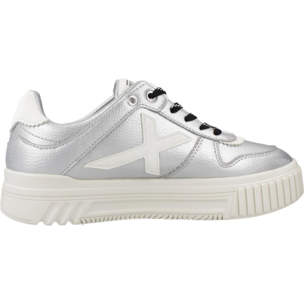 Baskets Munich Modèle Mina 10 Couleur Argent 4/5