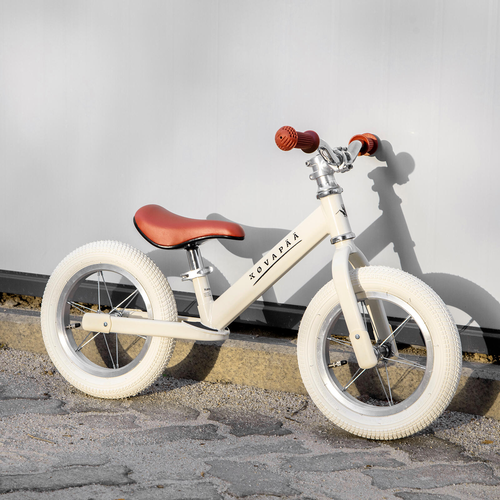 Loopfiets - Met Naamsticker - Luchtbanden - Vanaf 2 jaar - Beige 3/5