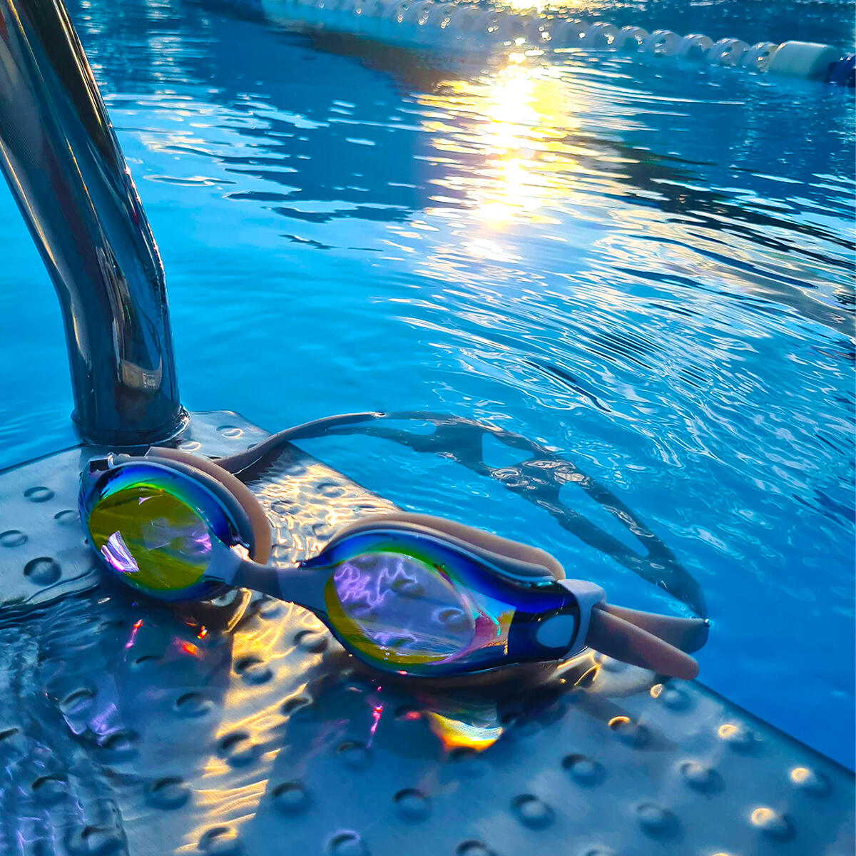 Lunettes de natation Adulte effet miroir doré Omada 3/3