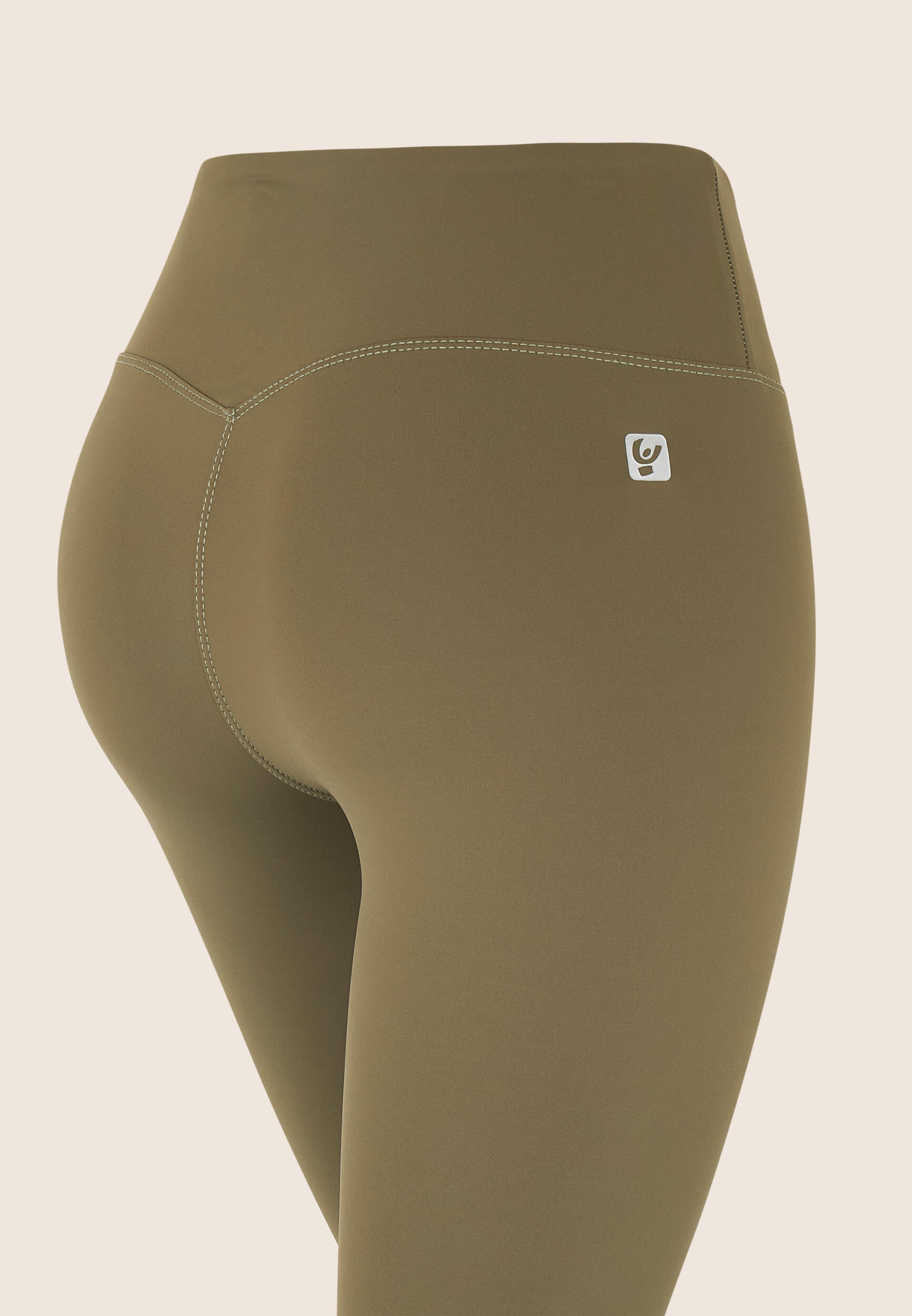 Leggings 7/8 de cintura alta en tejido técnico D.I.W.O.® 3/3