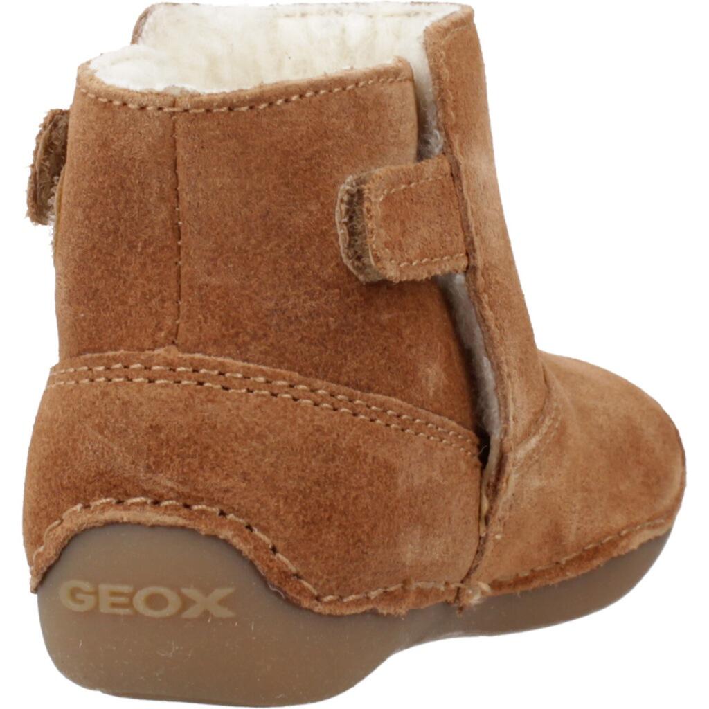 Botas Geox Modelo B Tutim Cor Castanho 3/5