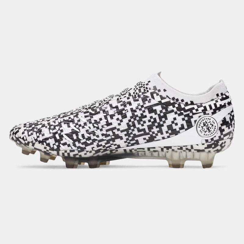 Cramponi UA Magnetico Elite 5 FG Under Armour alb și negru