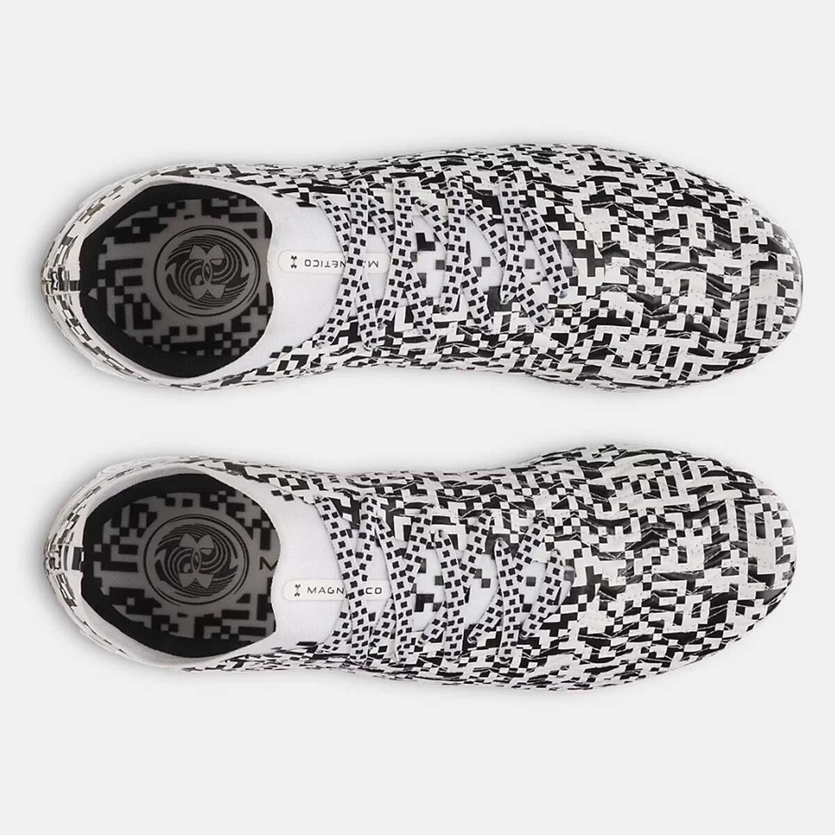 Scarpe da calcio UA Magnetico Pro 5 FG Under Armour bianco e nero 4/5
