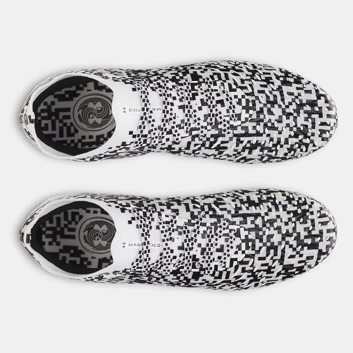 Scarpe da calcio UA Magnetico Elite 5 FG Under Armour bianco e nero 4/5