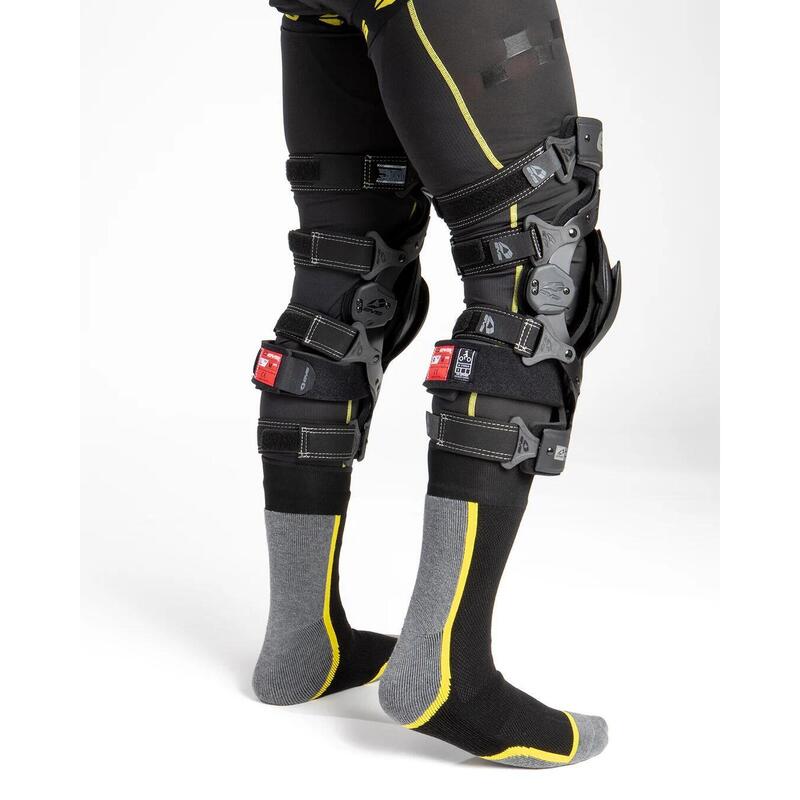 Protecții Axis Sport, pereche Bk/Gy XL,