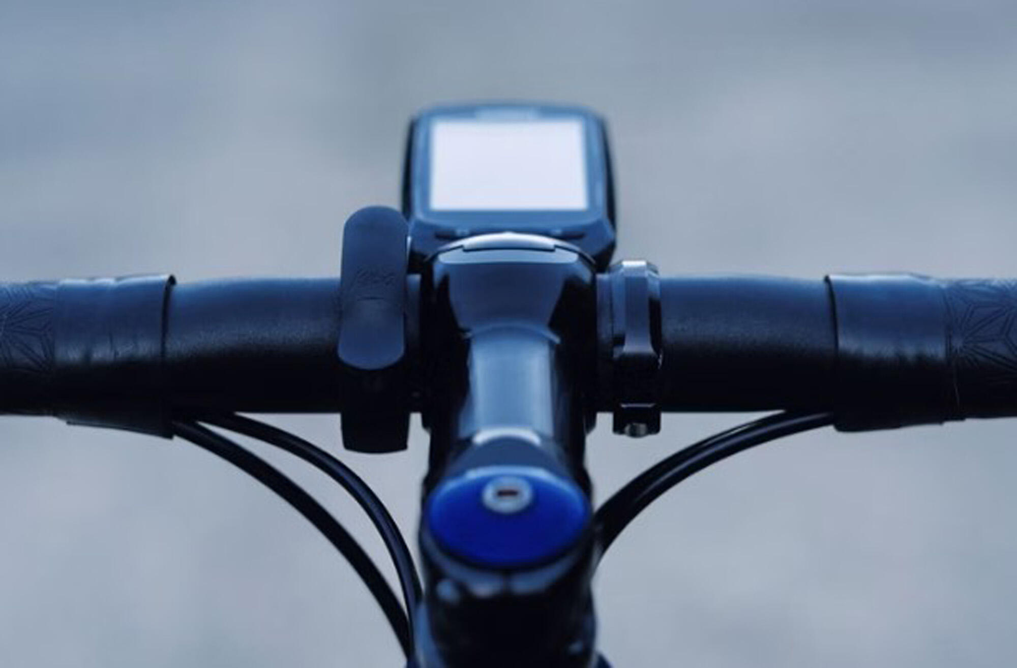 Sonnette vélo Knog Oi Prima Large 31,8 mm noire, nylon renforcé 4/7