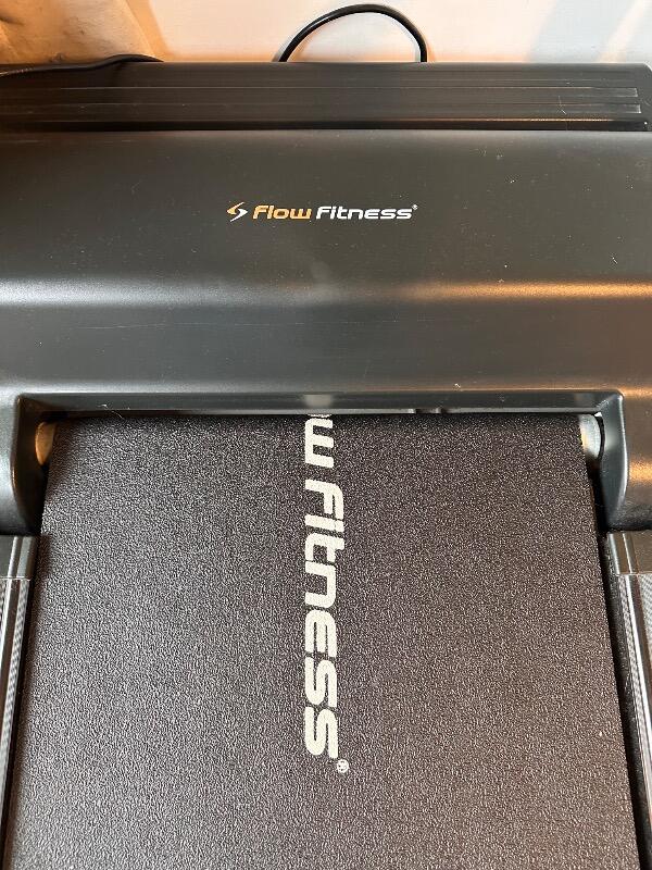 FLOW FITNESS picture