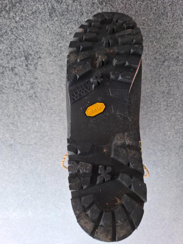 Tussen Particulieren - bergschoenen la sportiva mountain vibram heren 4/7