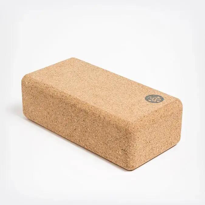Йога блок Manduka Lean Cork