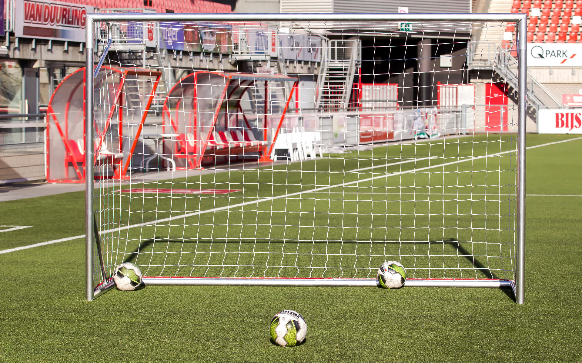 Voetbaldoel Hobby - Demontabel 300x200cm (Aluminium) 3/4