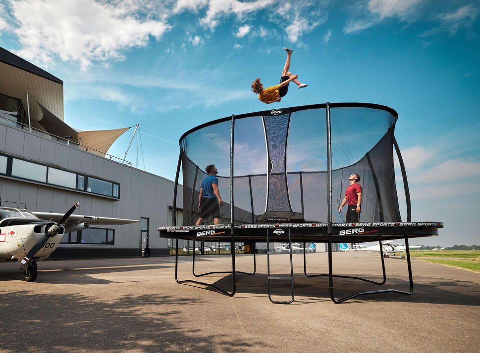 Trampolina + Siatka zabezpieczająca XL BERG Ultim Pro Bouncer Regular 500x500