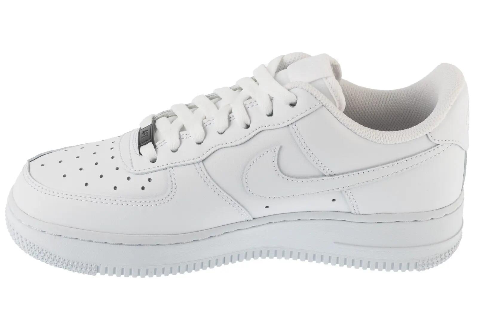 Chaussures de sport Nike Air Force 1 07 2/6