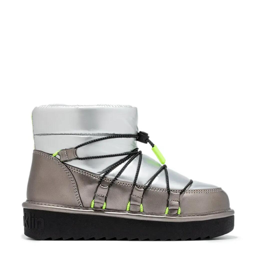 D. Franklin Nordic Grip Boots