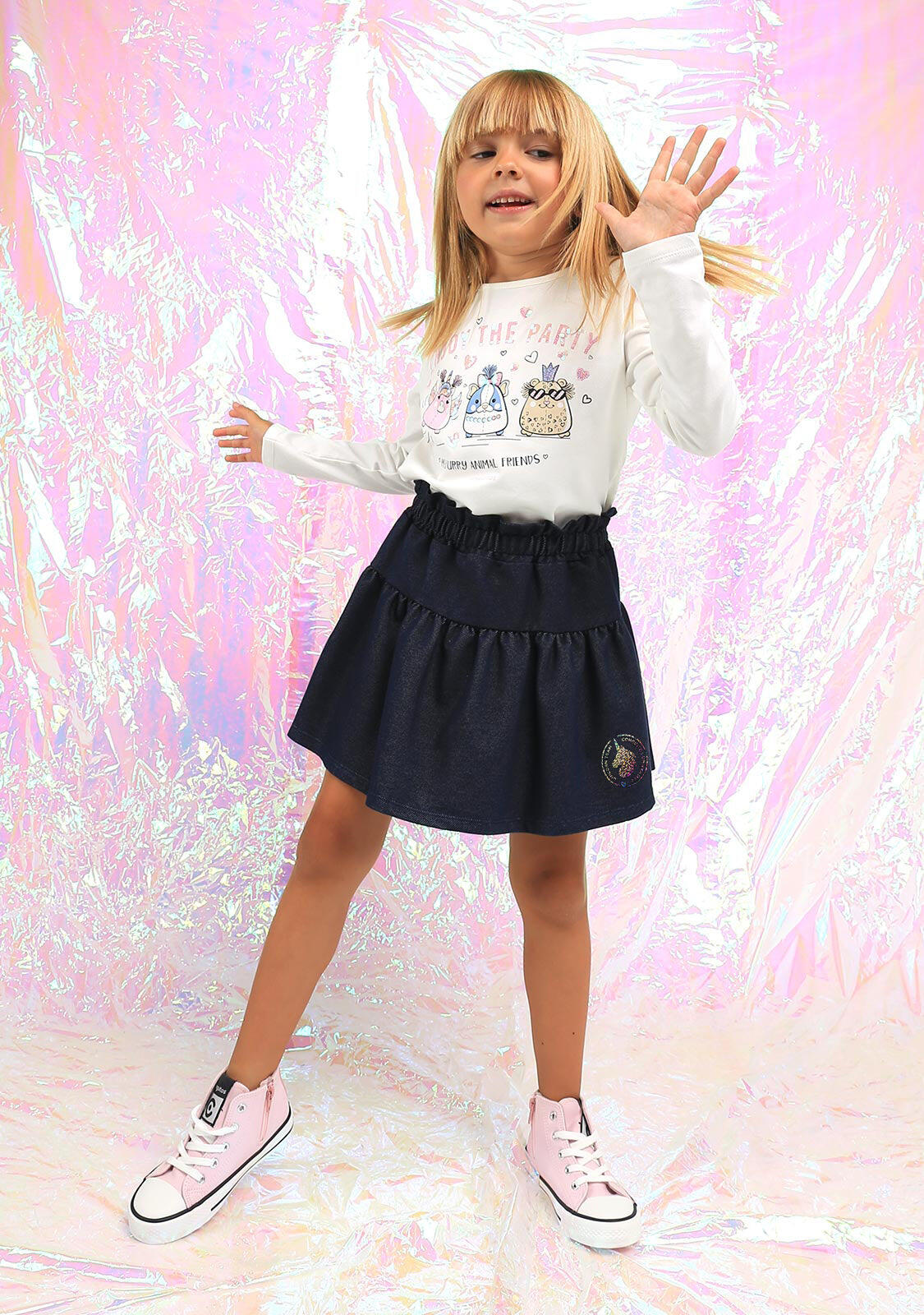 Camiseta de Niña con Estampado de Animal en Blanco 3/4