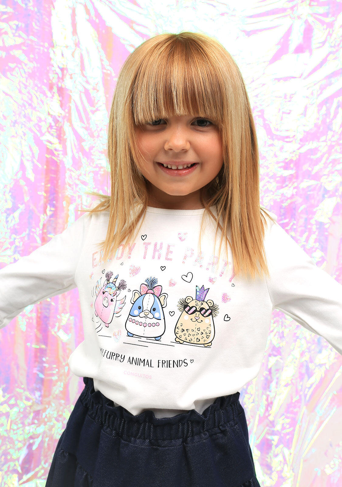Camiseta de Niña con Estampado de Animal en Blanco 2/4
