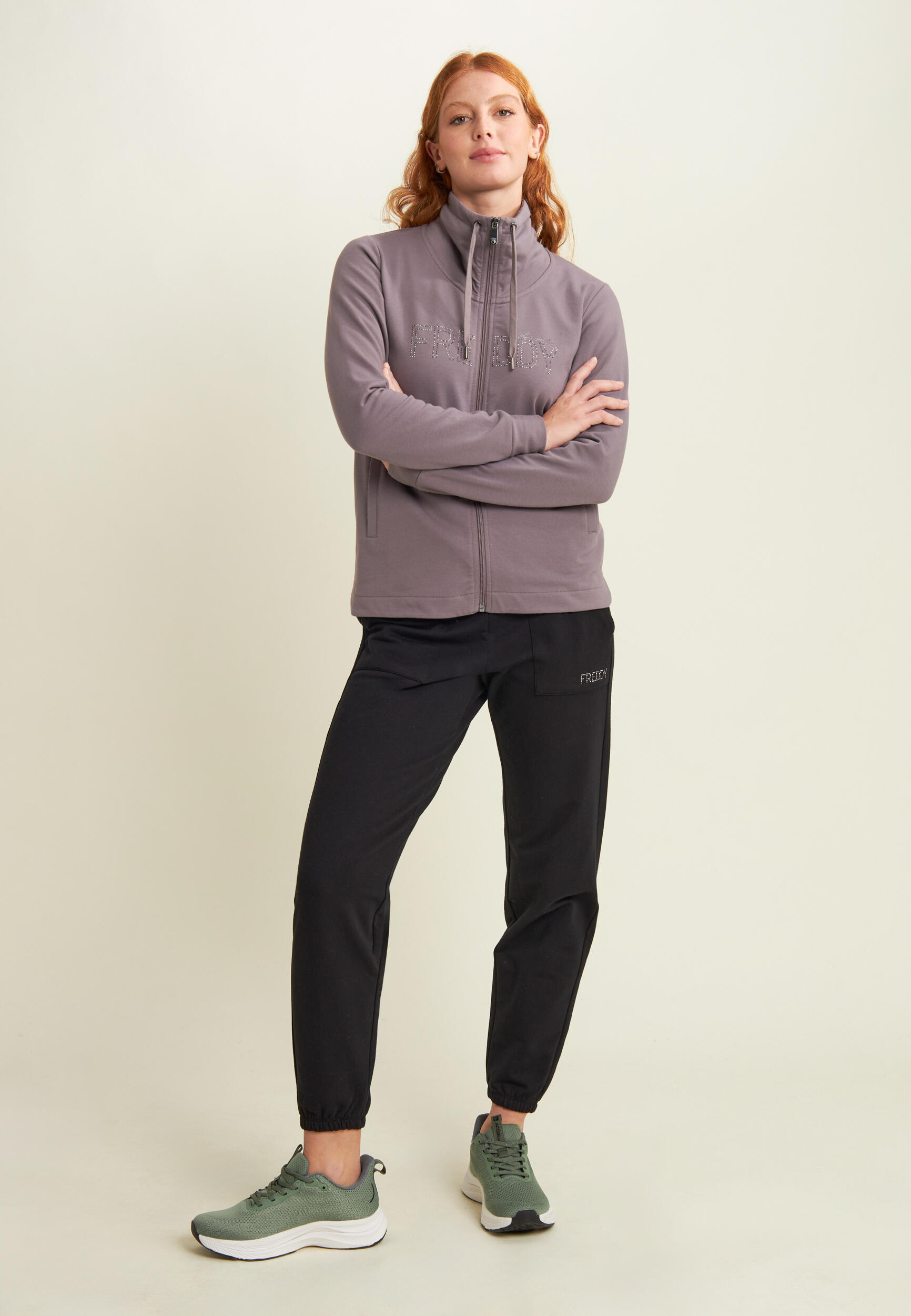 Pantaloni con fondo elasticizzato e tasche applicate 5/5